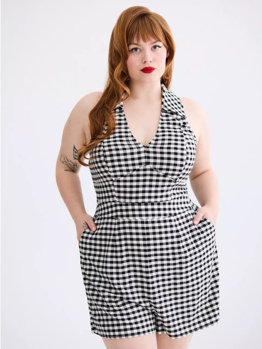 Torrid retro halter shorts romper mini gingham black and white size 10 NWT